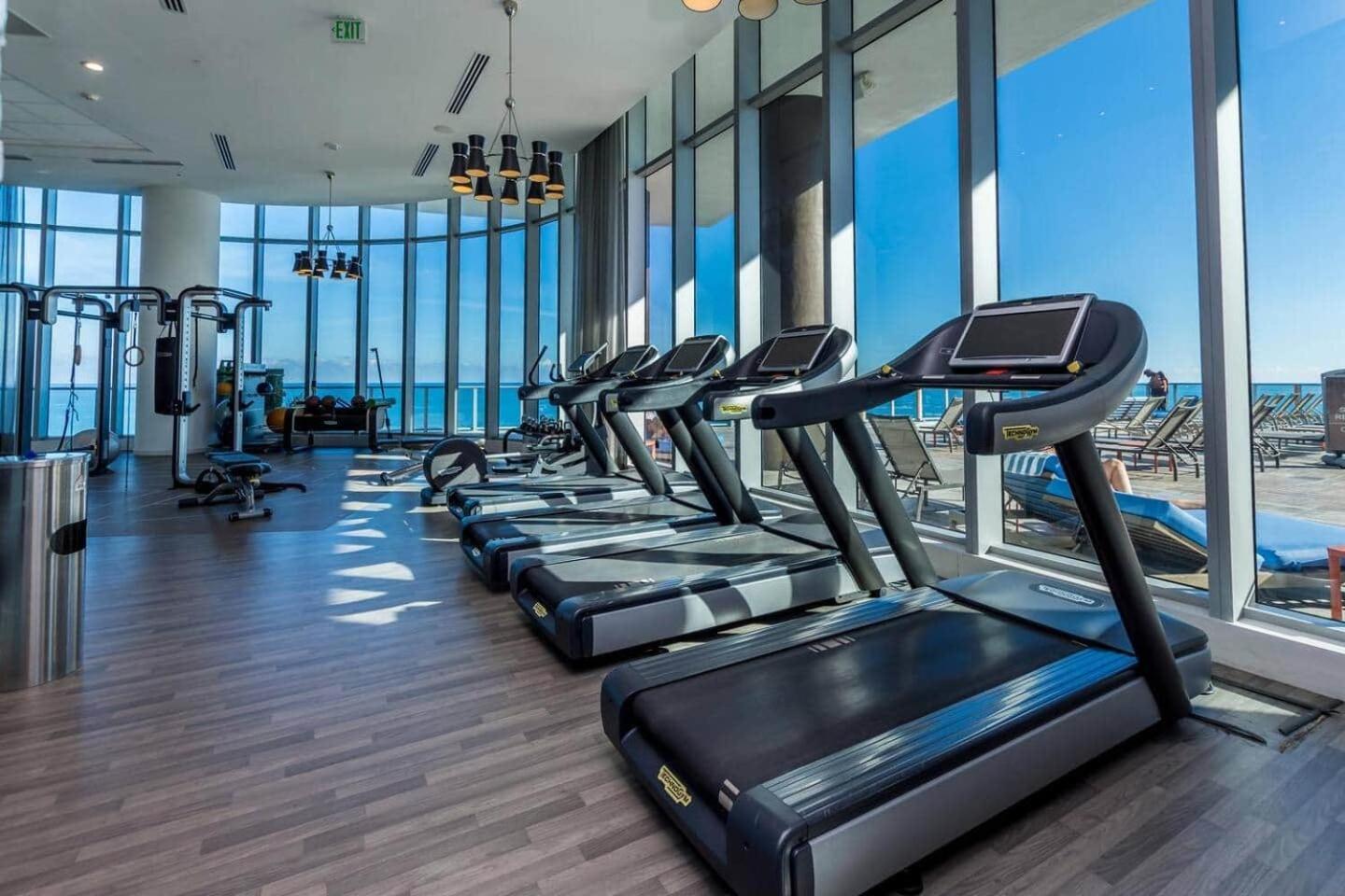 Beachfront Condo With Mesmerizing Views Hollywood Exterior foto